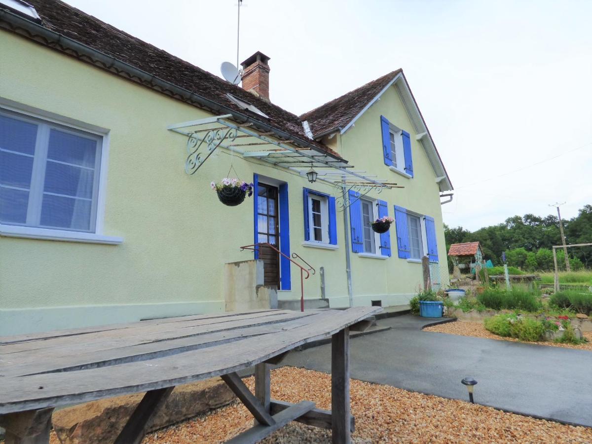 Bed and Breakfast Les Tibles Nanthiat Exterior foto