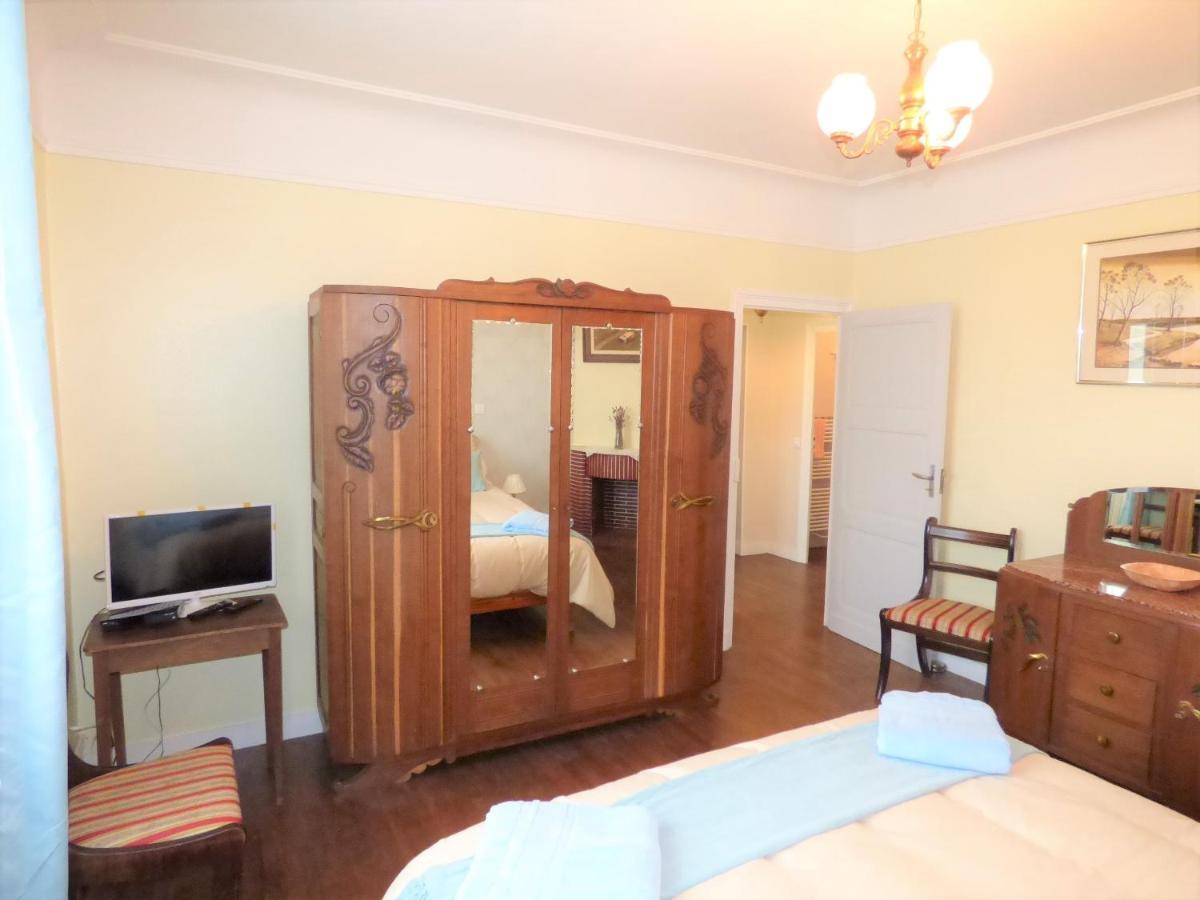 Bed and Breakfast Les Tibles Nanthiat Exterior foto