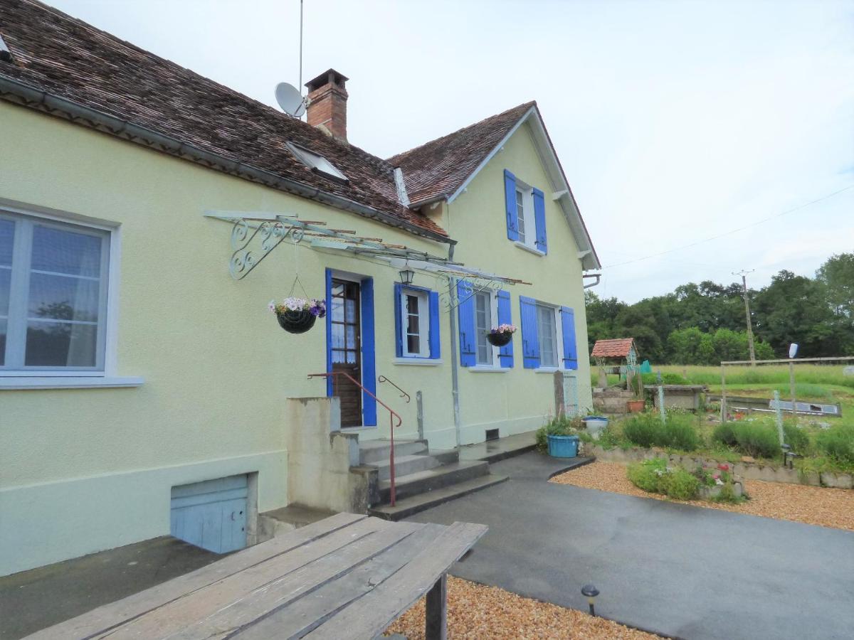 Bed and Breakfast Les Tibles Nanthiat Exterior foto