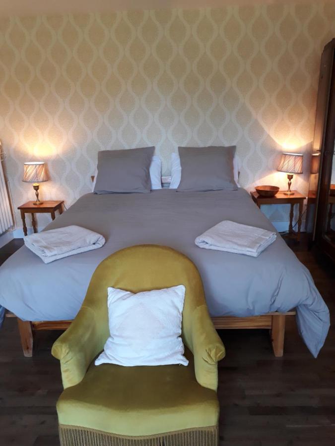 Bed and Breakfast Les Tibles Nanthiat Exterior foto